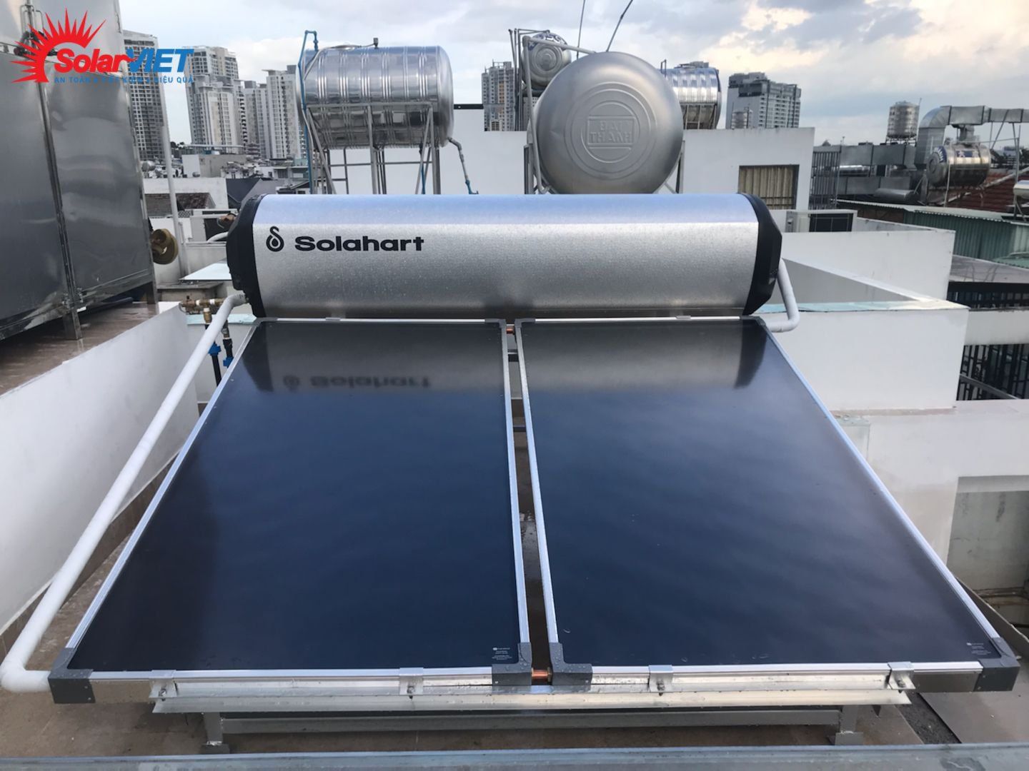 Hoàn thiện bàn giao máy năng lượng mặt trời Solahart 300 lit tại TP. Thủ Đức